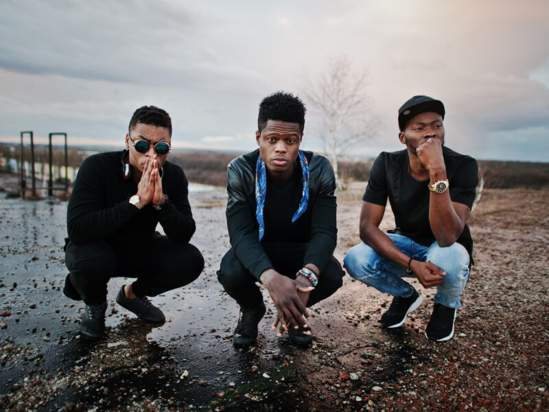 How To Take Good Band Photos (Tips, Poses & Photoshoot Ideas)